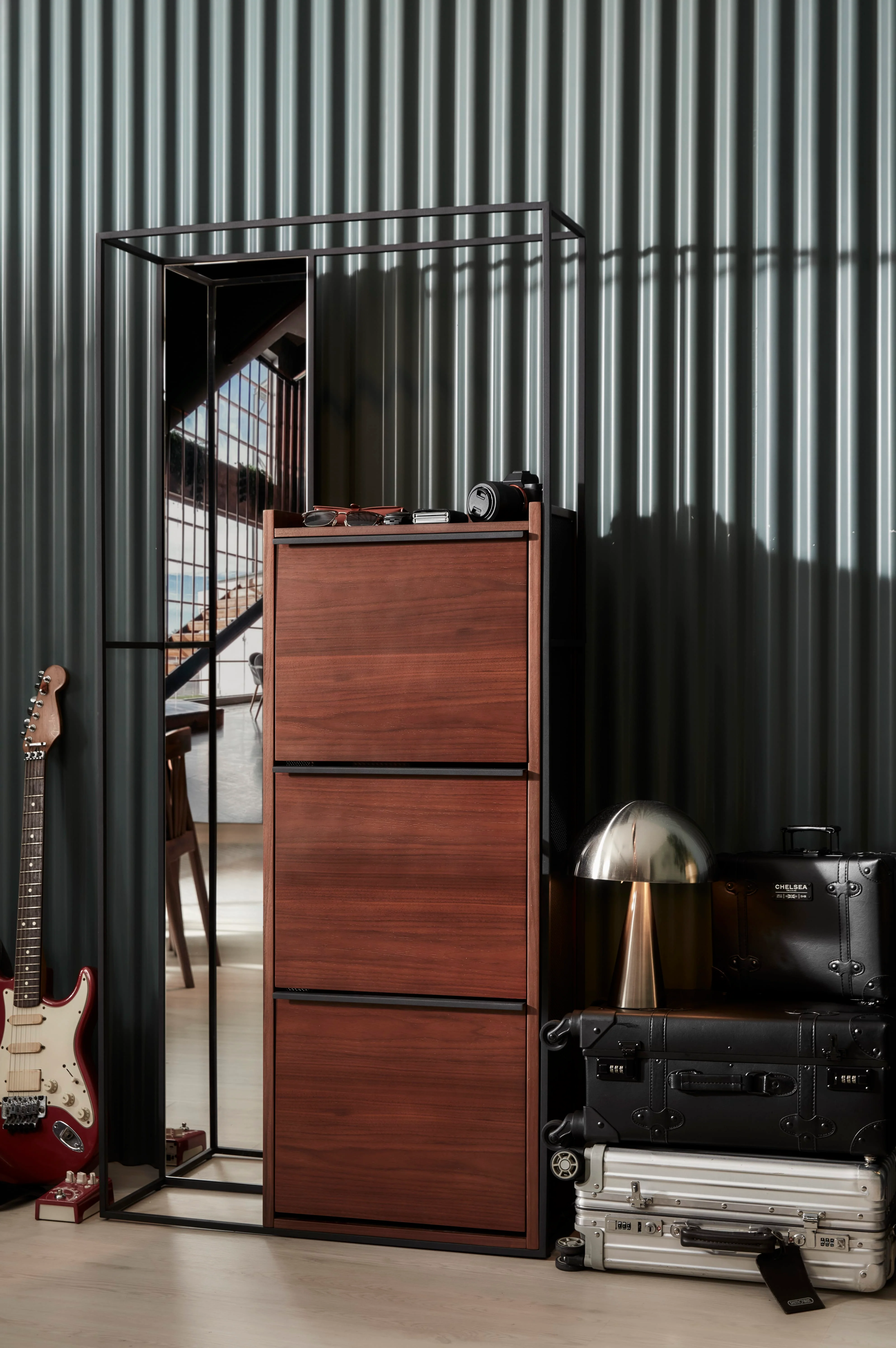 Cadre Shoe Rack - Image 3