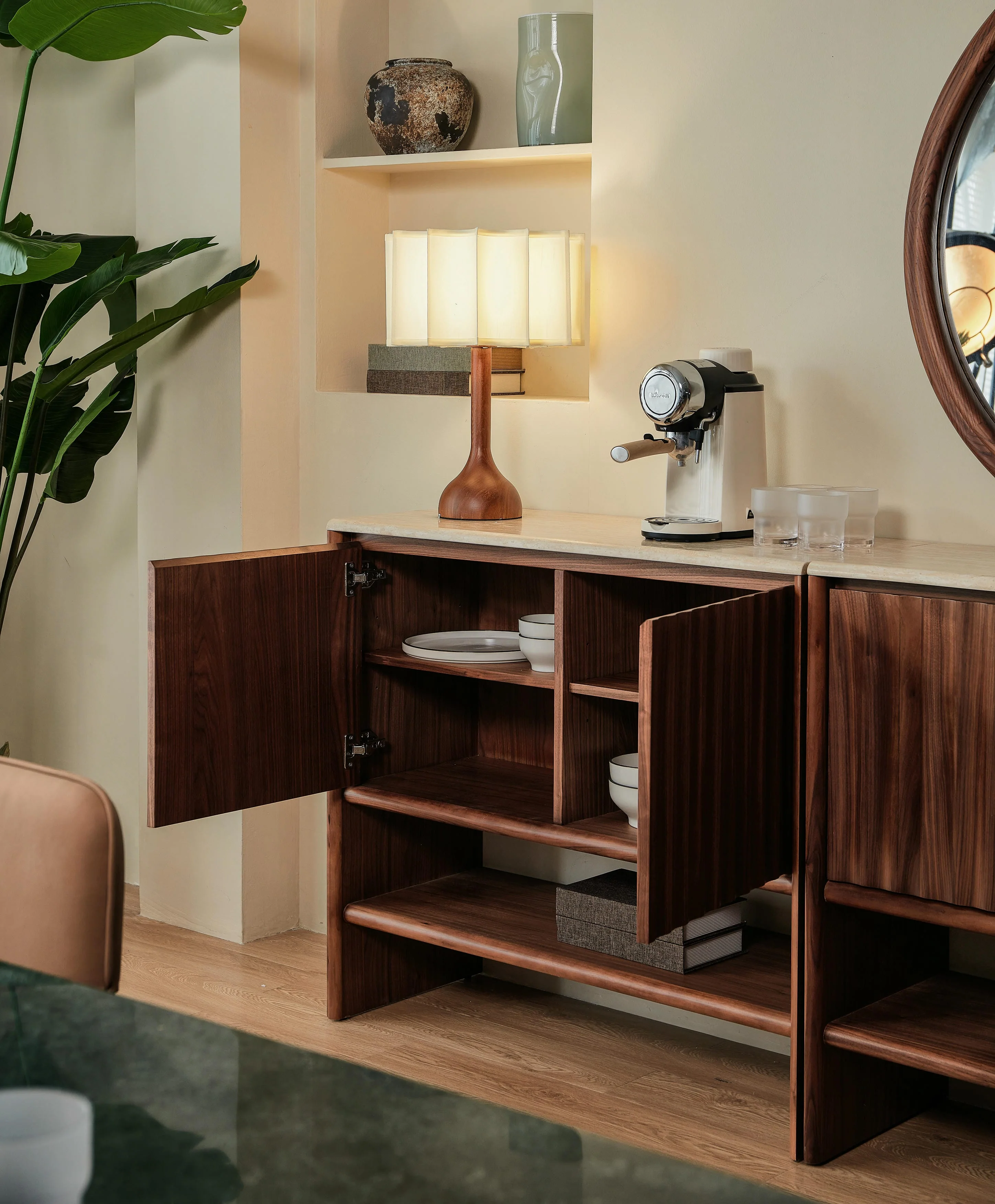 Hotel Paradiso Console Unit - Image 10