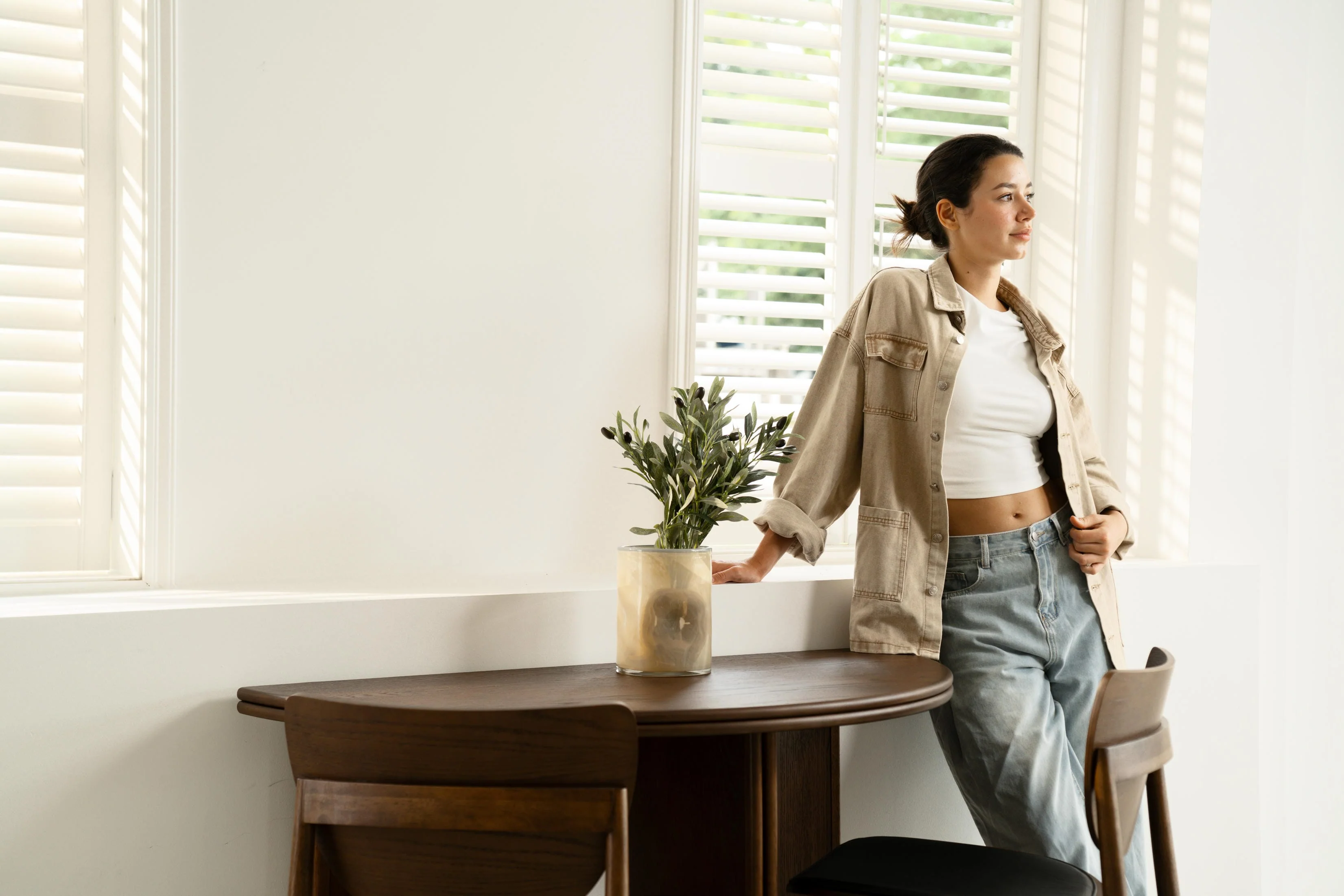 Rituals Round Dining Table - Image 7